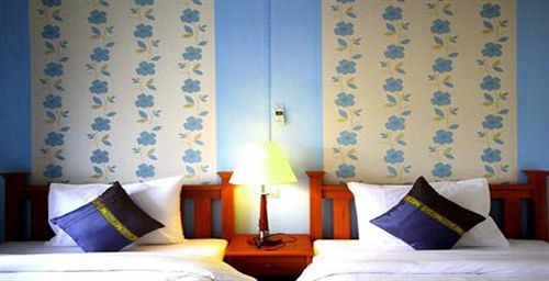Myplace@surat Hotel 2*